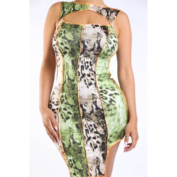 Women Snake Printed Color Block Stitch Detail Dress Cut Out Mock Neck Sleeveless - Picture 2 of 10